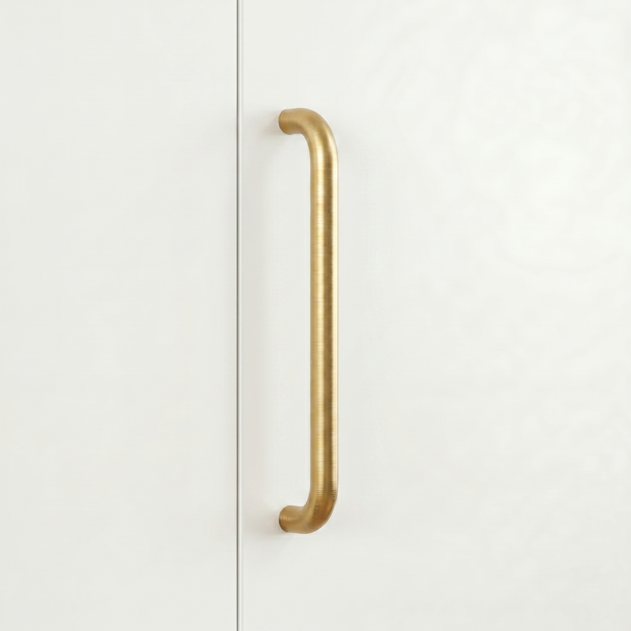 Charlie Radius Cabinet & Appliance Pull
