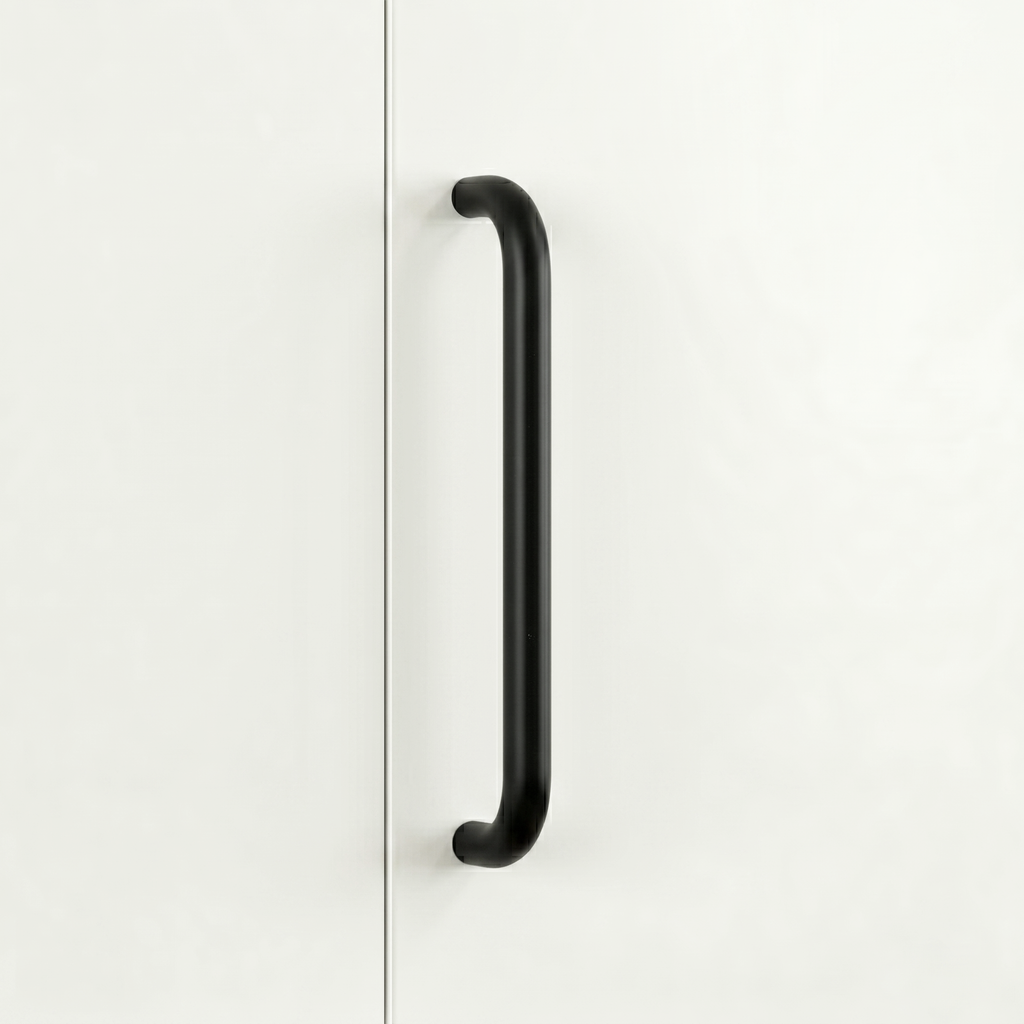 Charlie Radius Cabinet & Appliance Pull