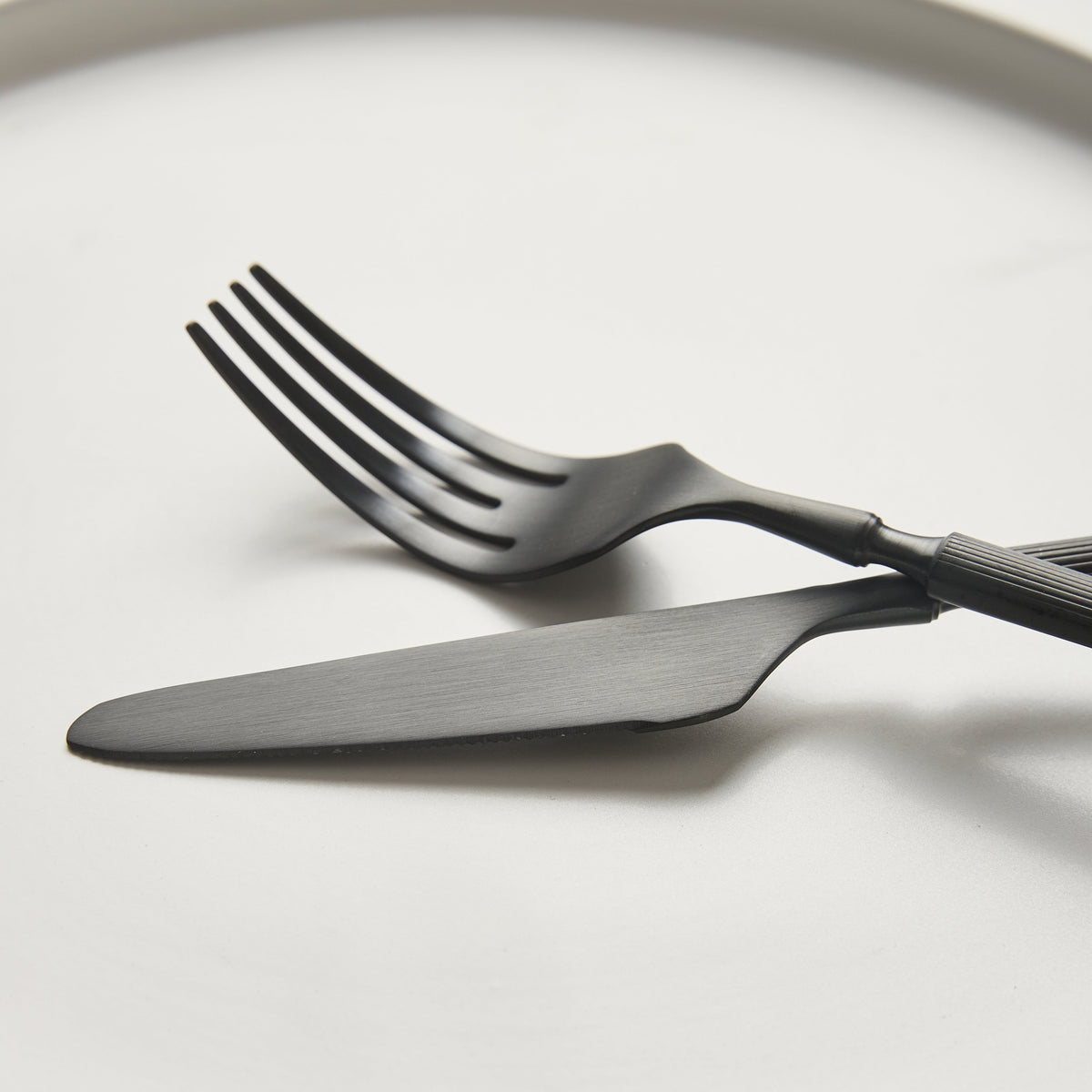 Evalyn Flatware