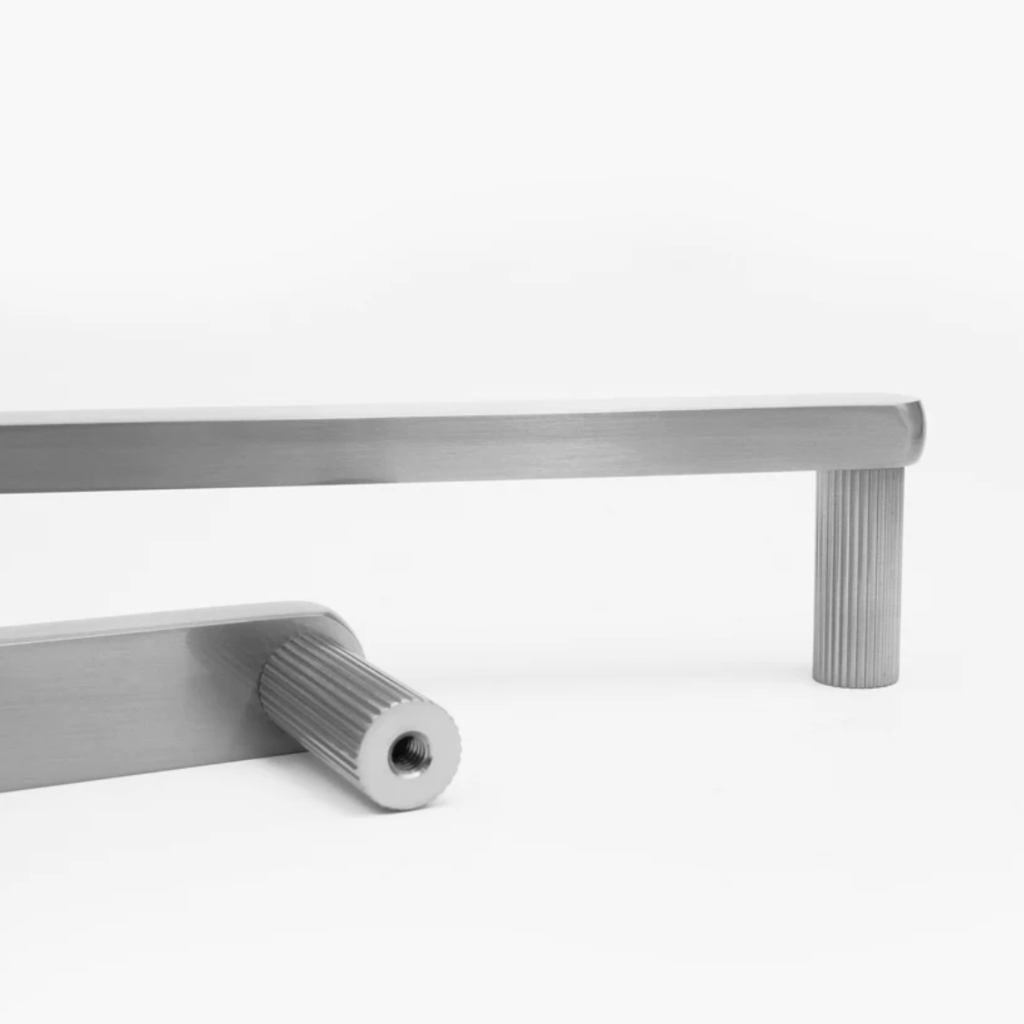 Ribbed Appliance Pull